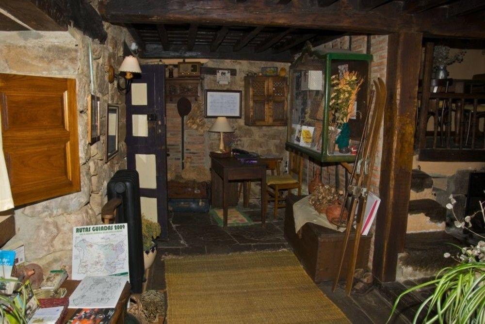 Posada La Trebede Perrozo Exteriér fotografie